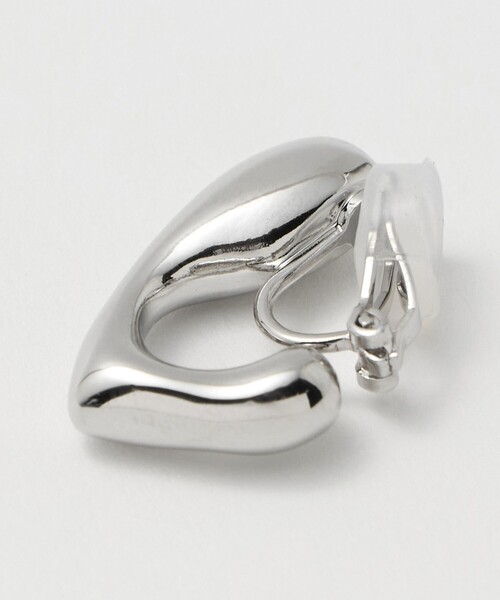 UNITED ARROWS（ユナイテッドアローズ）の「オーガニック Jシェイプ イヤリング（イヤリング・レディース・シルバー/ゴールド・FREE）」の11枚目の写真