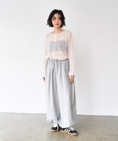 エリシャー出品 セール】バックデザインヘンリーネックシアートップス（Tシャツ