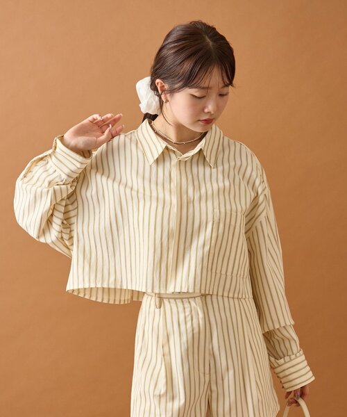 mystic（ミスティック）の「ストライプショートシャツ（シャツ/ブラウス・レディース・アイボリー/ブラック/ネイビー/ベージュ・FREE）」の2枚目の写真