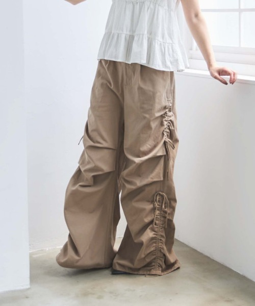 archives(アルシーヴ)の「サイドドロストカーゴパンツ(カーゴパンツ・レディース・ベージュ/ブラウン/グレイッシュベージュ・MEDIUM)」の6枚目の写真