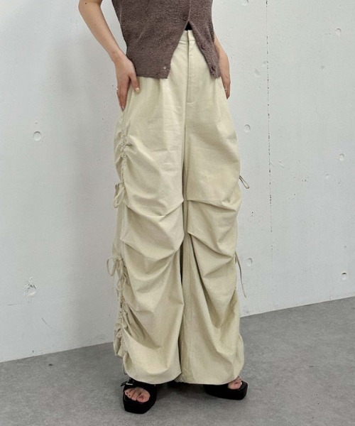 archives(アルシーヴ)の「サイドドロストカーゴパンツ(カーゴパンツ・レディース・ベージュ/ブラウン/グレイッシュベージュ・MEDIUM)」の20枚目の写真