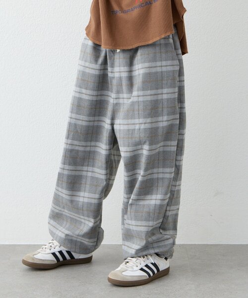 CIAOPANIC TYPY（チャオパニックティピー）の「【KIDS】《ジュニアサイズあり》裾ドロストチェックイージーパンツ(ユニセック)（その他パンツ・キッズ・グレー/ブルー/カーキ・MEDIUM/LARGE/X-LARGE/SMALL/XX-LARGE）」の13枚目の写真