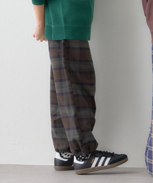 CIAOPANIC TYPY（チャオパニックティピー）の「【KIDS】《ジュニアサイズあり》裾ドロストチェックイージーパンツ(ユニセック)（その他パンツ・キッズ・グレー/ブルー/カーキ・MEDIUM/LARGE/X-LARGE/SMALL/XX-LARGE）」の15枚目の写真