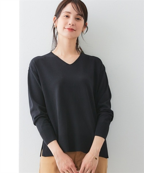 7days Life Styling(セブンデイズライフスタイリング)の「【UVカット】サイドスリットVネックニット (洗濯機OK)(ニット/セーター・レディース・ブラック/杢グレー/レッド/ベージュ・LL/L/M/S/3L)」の1枚目の写真