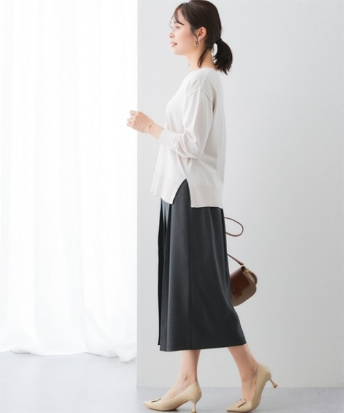7days Life Styling(セブンデイズライフスタイリング)の「【UVカット】サイドスリットVネックニット (洗濯機OK)(ニット/セーター・レディース・ブラック/杢グレー/レッド/ベージュ・LL/L/M/S/3L)」の10枚目の写真