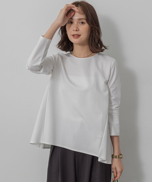 組曲 S(クミキョク チイサイサイズ)の「バックフレアロングTシャツ(Tシャツ/カットソー・レディース・ホワイト系/ネイビー系/グレー系・S2)」の1枚目の写真