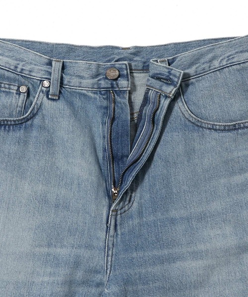 ESTNATION(エストネーション)の「ESTNATION / AUTHEN ストレートデニムパンツ(デニムパンツ・メンズ・ブラック/ブルー・30/32/34)」の4枚目の写真