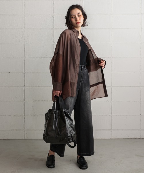 Bou Jeloud(ブージュルード)の「メタリック2wayバッグ(ショルダーバッグ・レディース・ベージュ/ブラック・ONESIZE)」の14枚目の写真