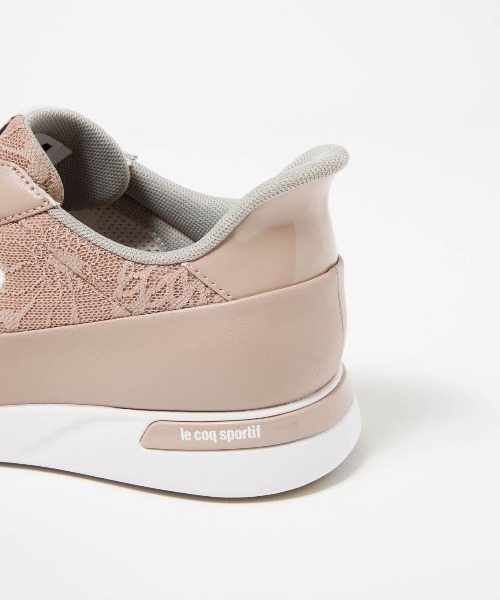 le coq sportif（ルコックスポルティフ）の「ルコックスポルティフ/LCS  セーヴル II ワイド SI さっと履けるシューズ /消臭/軽量 LU5FSN73LZ（スニーカー・レディース・ホワイト×ホワイト/ピンク系/ブラック×ホワイト・22.5cm/23.5cm/24.5cm/23.0cm/24.0cm/25.0cm）」の16枚目の写真