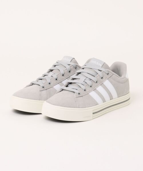adidas(アディダス)の「《adidas》DAILY 4.0 U(スニーカー・メンズ・グレー×ホワイト/ブラック×ホワイト/ブラック系・28.0cm/27.5cm/27.0cm/26.5cm/26.0cm/25.5cm/25.0cm/24.5cm/24.0cm/23.5cm/23.0cm/22.5cm)」の3枚目の写真