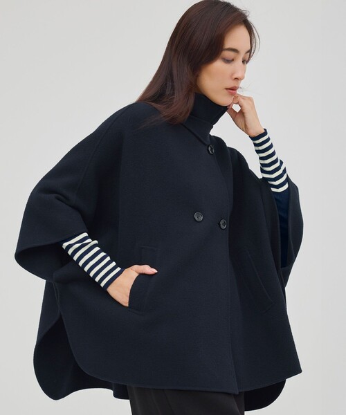 23区（ニジュウサンク）の「【見上愛さん着用/Oggi12月号掲載】ウールライトリバー ポンチョシルエット コート（その他アウター・レディース・ブラック系/黄土色系/ベージュ系・38）」の2枚目の写真