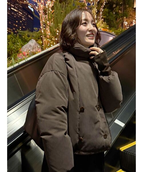 LAGUNAMOON（ラグナムーン）の「ダブルショートアライドダウン（ダウンジャケット/コート・レディース・アイボリー/ブラック/ブラウン・FREE）」の5枚目の写真