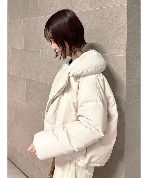 LAGUNAMOON（ラグナムーン）の「ダブルショートアライドダウン（ダウンジャケット/コート・レディース・アイボリー/ブラック/ブラウン・FREE）」の14枚目の写真