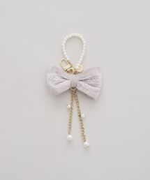 Maison de FLEUR（メゾンドフルール）の「ベロアレースリボンチャーム（チャーム）」