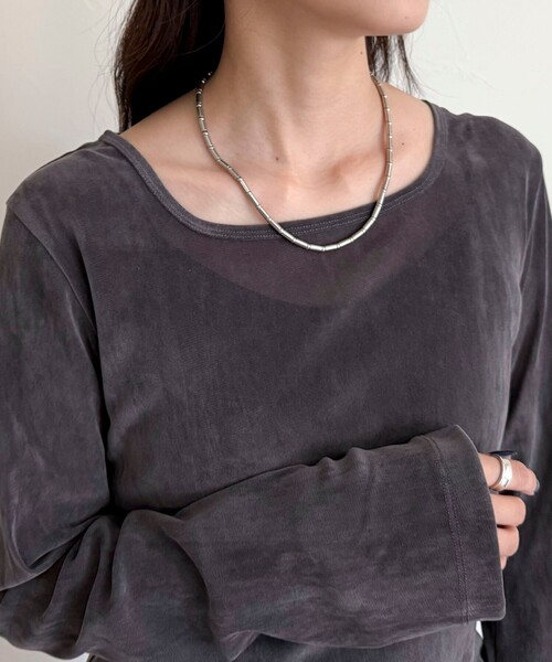 fredy emue（フレディエミュ）の「シアーフロッキーフレアスリーブプルオーバー（Tシャツ/カットソー・レディース・オフホワイト/チャコールグレー/ブラウン・38）」の16枚目の写真