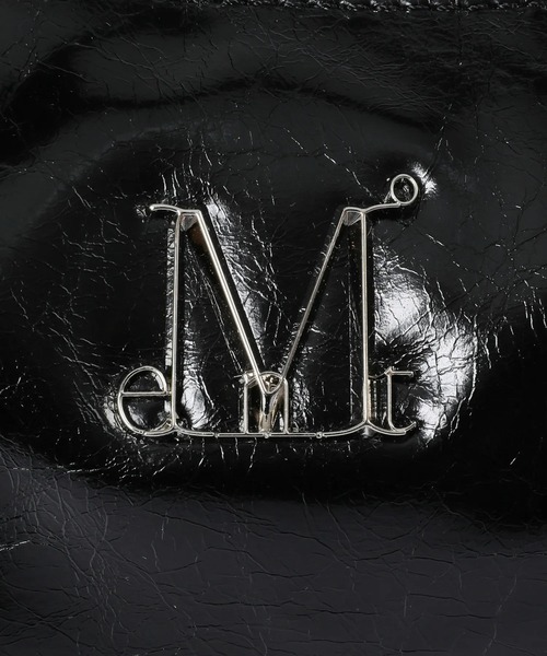 MUCENT(ムセント)の「【日本未発売/WEB限定】MUCENT(ムセント)/2WAY ショルダー クロスバッグ/BARB METAL LOGO 2-WAY EYELET CROSS BAG(ショルダーバッグ・レディース・ブラック・FREE)」の2枚目の写真
