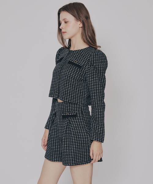 REDYAZEL(レディアゼル)の「カットツイードジャケット×ショートパンツセットアップ(セットアップ・レディース・ホワイト系その他/ブラック系その他・SMALL/MEDIUM)」の15枚目の写真