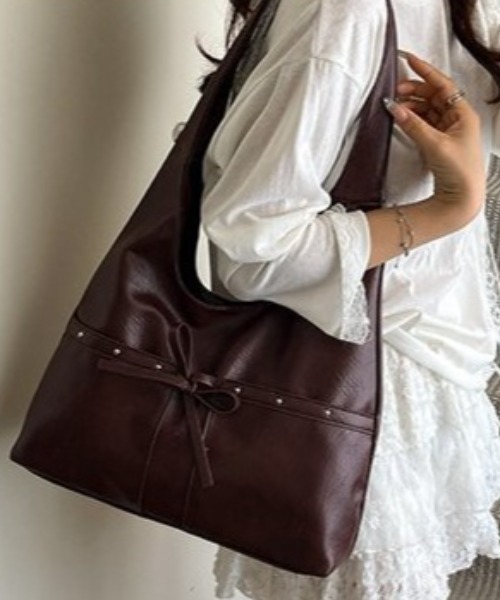 mebole（メボレ）の「リボンレトロショルダーバッグ（ショルダーバッグ・レディース・ブラック/ブラウン・FREE）」の11枚目の写真