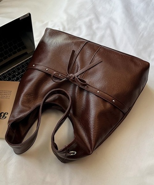 mebole（メボレ）の「リボンレトロショルダーバッグ（ショルダーバッグ・レディース・ブラック/ブラウン・FREE）」の6枚目の写真