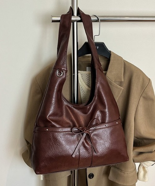 mebole（メボレ）の「リボンレトロショルダーバッグ（ショルダーバッグ・レディース・ブラック/ブラウン・FREE）」の7枚目の写真