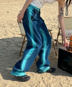 Levi's ペイントリメイク　ワイドデニム Levi's ペイントリメイク ワイドデニム