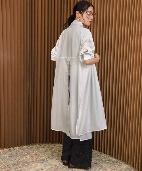 ELFRANK(エルフランク)の「バックスリット ロングシャツ チュニック シャツワンピース【洗える】(シャツ/ブラウス・レディース・オフホワイト・FREE)」の11枚目の写真