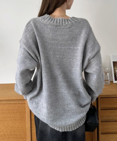 Eclat one(エクラワン)の「【Eclat one】ゆったりシルエット ドロップショルダー Vネック ニット(ニット/セーター・レディース・アイボリー/イエロー/グレー・FREE)」の7枚目の写真