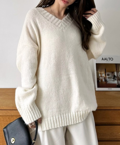 Eclat one(エクラワン)の「【Eclat one】ゆったりシルエット ドロップショルダー Vネック ニット(ニット/セーター・レディース・アイボリー/イエロー/グレー・FREE)」の13枚目の写真
