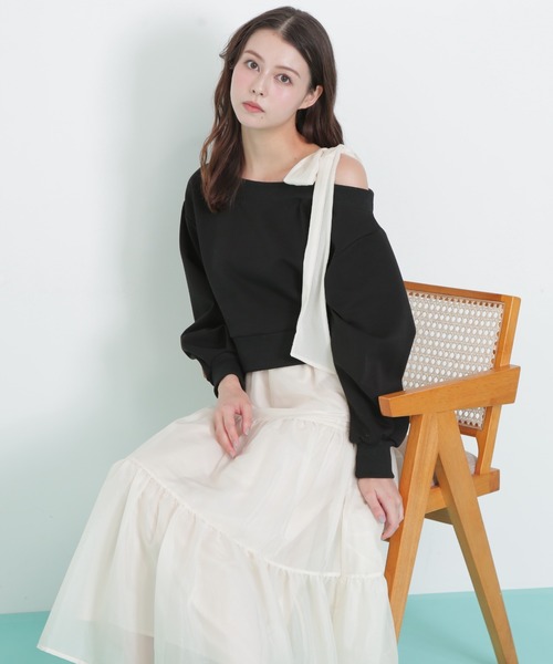 JILL by JILL STUART(ジルバイジルスチュアート)の「◇肩リボンスウェットセットアップ(ワンピース・レディース・グレー/ブラック・FREE)」の3枚目の写真
