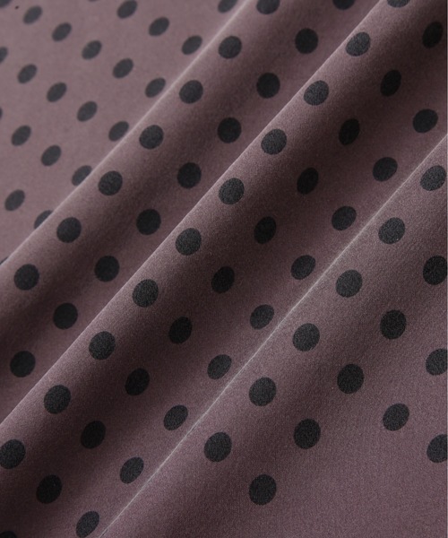 MARGARET HOWELL(マーガレットハウエル)の「ARCHIVE POLKA DOT SCARF(ストール/ショール・レディース・ブラック/パープル・FREE)」の5枚目の写真