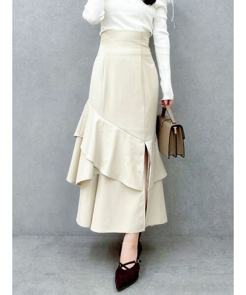 dazzlin（ダズリン）の「バックレースアップアシメマーメイドスカート（スカート・レディース・その他1/ブラウン/アイボリー/ブラック・SMALL/MEDIUM）」の2枚目の写真