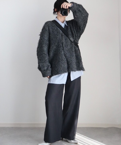 LBC（エルビーシー）の「ベーカーワイドストレートパンツ（その他パンツ・レディース・カーキ/チャコール/ブラウン・M/L）」の20枚目の写真