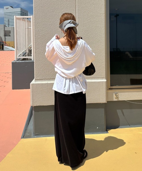 ISOOK（アイスー）の「【ISOOK / アイスー】ダブルウエストルーズスカート / マキシスカート フルレングス ロング丈 ルーズ ストレート ウエスト紐 リボン 配色 ウエスト切り替え グレー ブラック 黒 無地 ZOZOTOWN限定（スカート・レディース・ライトグレー/ブラック・FREE）」の10枚目の写真