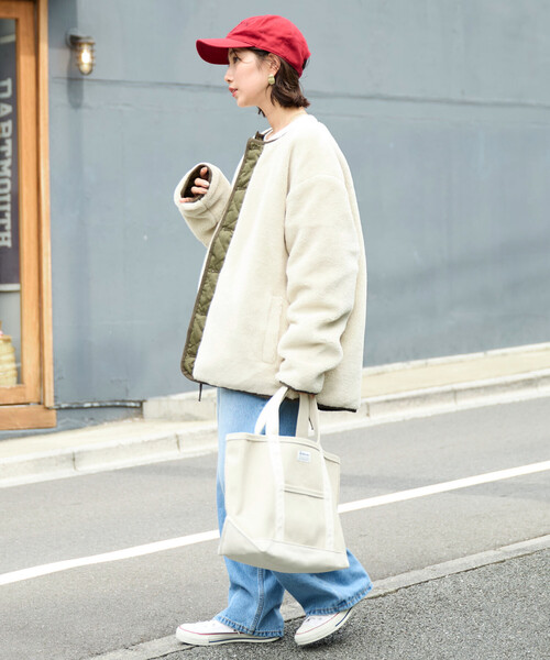 FREAK'S STORE（フリークスストア）の「限定展開 TAION × FREAK'S STORE/タイオン 別注 リバーシブル ボア キルティング ノーカラーダウン（ダウンジャケット/コート・レディース・オリーブ/ブラック/ベージュ・ﾌﾘ-）」の5枚目の写真