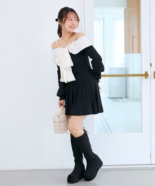 MAJESTIC LEGON(マジェスティックレゴン)の「フロントビッグリボンニットミニワンピ(ワンピース・レディース・ブラック/ピンクベージュ/アイボリー・MEDIUM)」の7枚目の写真