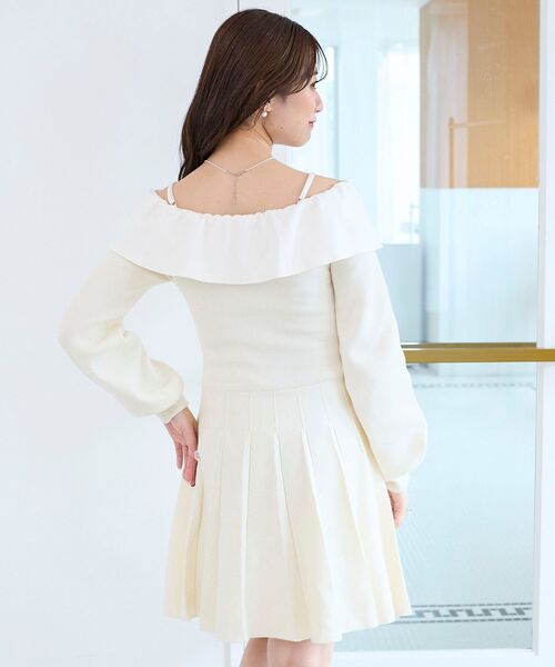MAJESTIC LEGON(マジェスティックレゴン)の「フロントビッグリボンニットミニワンピ(ワンピース・レディース・ブラック/ピンクベージュ/アイボリー・MEDIUM)」の18枚目の写真