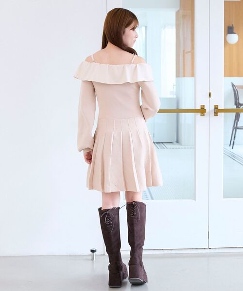 MAJESTIC LEGON(マジェスティックレゴン)の「フロントビッグリボンニットミニワンピ(ワンピース・レディース・ブラック/ピンクベージュ/アイボリー・MEDIUM)」の22枚目の写真