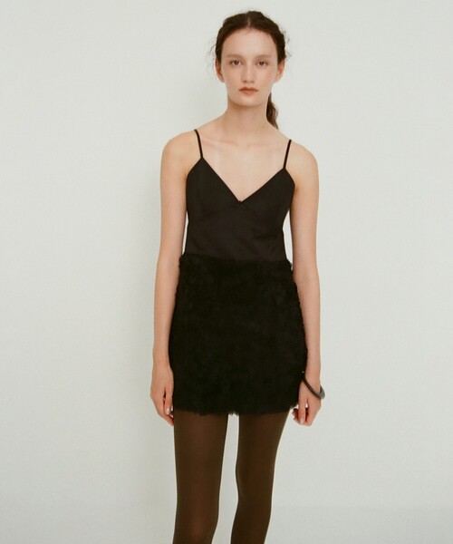 Ray BEAMS（レイビームス）の「テープ刺繍 キャミソール ワンピース（ワンピース・レディース・ブラック・0/1）」の5枚目の写真