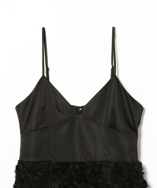 Ray BEAMS（レイビームス）の「テープ刺繍 キャミソール ワンピース（ワンピース・レディース・ブラック・0/1）」の8枚目の写真