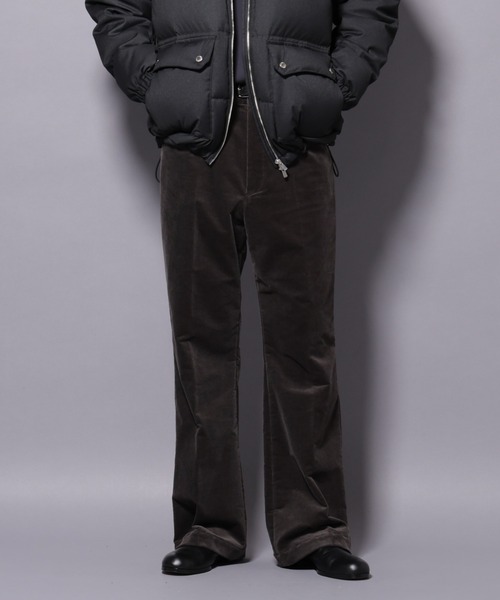 NANO universe(ナノユニバース)の「AIRコーデュロイ ライトフレアパンツ/STRETCH(セットアップ可)(スラックス・メンズ・グレー/ブラック/ライトベージュ/ダークブラウン・M/L/S)」の12枚目の写真