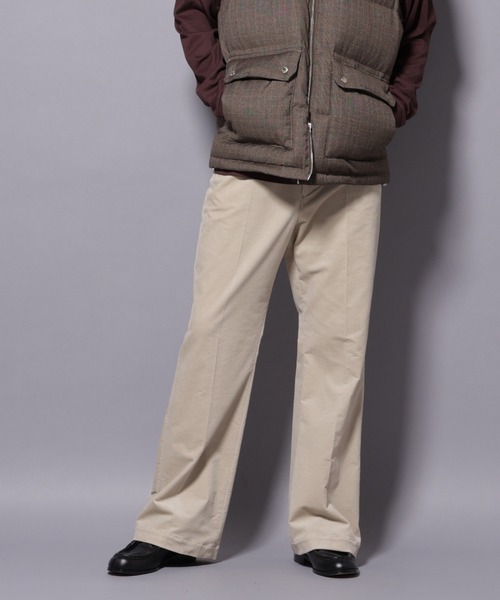 NANO universe(ナノユニバース)の「AIRコーデュロイ ライトフレアパンツ/STRETCH(セットアップ可)(スラックス・メンズ・グレー/ブラック/ライトベージュ/ダークブラウン・M/L/S)」の5枚目の写真