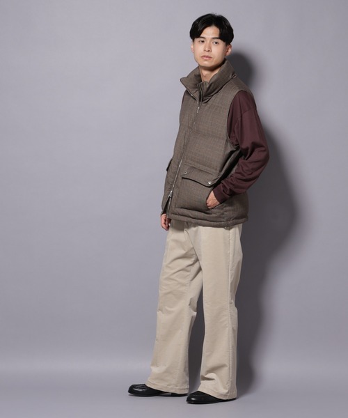 NANO universe(ナノユニバース)の「AIRコーデュロイ ライトフレアパンツ/STRETCH(セットアップ可)(スラックス・メンズ・グレー/ブラック/ライトベージュ/ダークブラウン・M/L/S)」の8枚目の写真