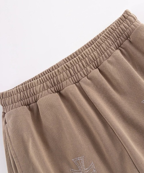 UNKNOWN LONDON(アンノウン・ロンドン)の「A'GEM/9 × .kom 『UNKNOWN LONDON/アンノウン ロンドン』 Outline Cross Rhinestone Sweat Pants/アウトラインクロス ラインストーン スウェットパンツ(スウェットパンツ・メンズ・ブラック/レッド/ベージュ・S/M)」の17枚目の写真