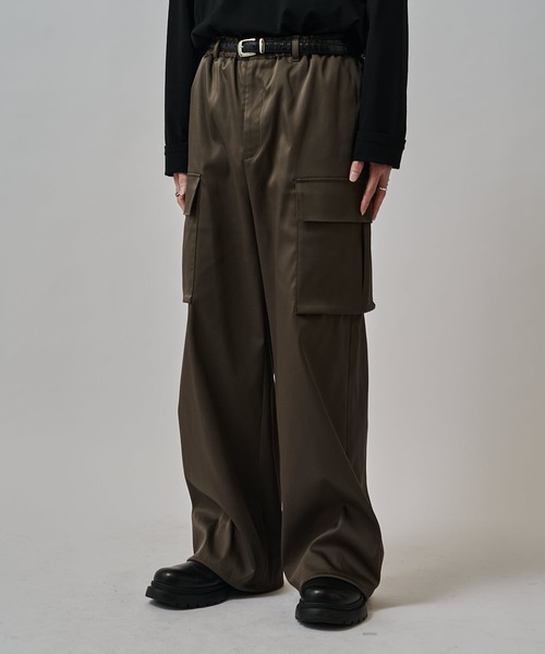 Lui's(ルイス)の「ハイツイストカーゴパンツ(カーゴパンツ・メンズ・ネイビー/チャコールグレー/ブラック・M/S)」の11枚目の写真