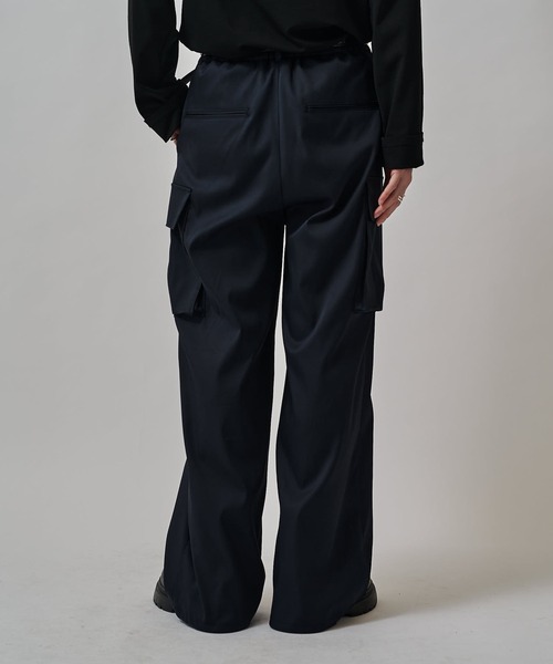 Lui's(ルイス)の「ハイツイストカーゴパンツ(カーゴパンツ・メンズ・ネイビー/チャコールグレー/ブラック・M/S)」の18枚目の写真