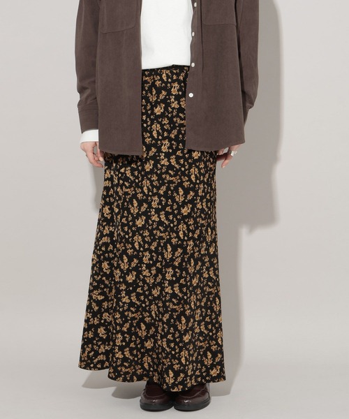 GEORGE'S(ジョージズ)の「フラワープリントスカート(スカート・レディース・ブラック/グリーン・SMALL/MEDIUM)」の8枚目の写真