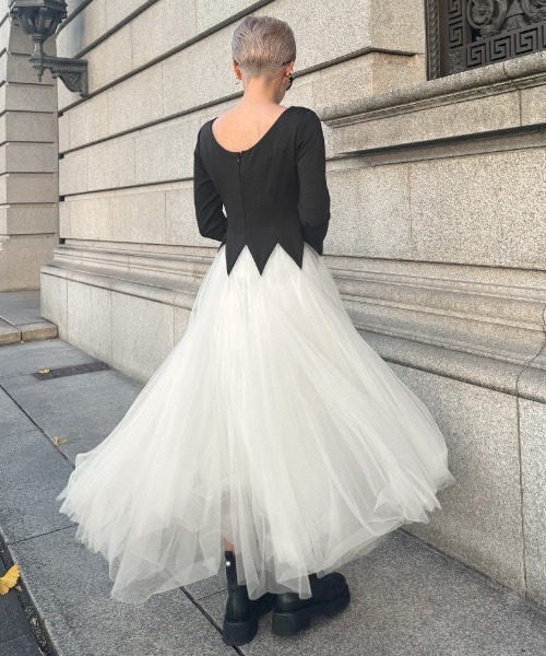JENNE（ジェンヌ）の「チュール切り替えワンピース（ワンピース・レディース・ホワイト/ブラック・LARGE/MEDIUM/SMALL）」の5枚目の写真