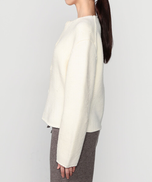 UNFIL（アンフィル）の「UNFIL | メリノウール チャンキーニットカーディガン WOMEN（カーディガン/ボレロ・レディース・パープル系その他/オフホワイト・1）」の5枚目の写真