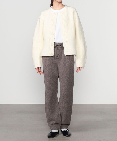 UNFIL（アンフィル）の「UNFIL | メリノウール チャンキーニットカーディガン WOMEN（カーディガン/ボレロ・レディース・パープル系その他/オフホワイト・1）」の3枚目の写真