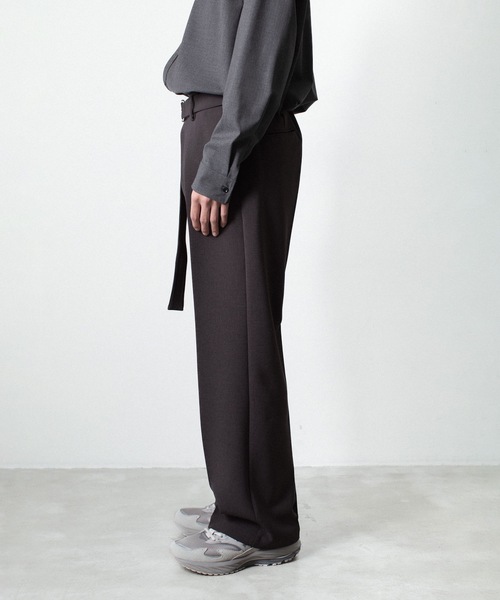 ATTACHMENT（アタッチメント）の「PE ストレッチ ダブルクロス ベルテッド ストレートトラウザーズ / PE STRETCH DOUBLE CLOTH BELTED STRAIGHT TROUSERS（スラックス・メンズ・ダークブラウン/ライトグレー/ブラック・3/2/1）」の18枚目の写真